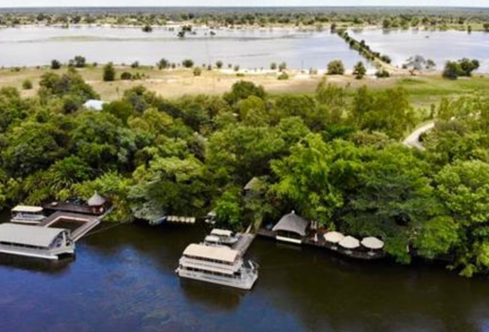 Mahangu Safari Lodge